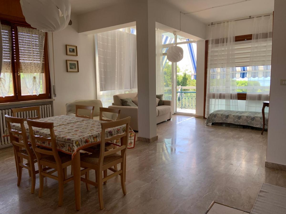 Valeriana Vacanze Pacengo Di Lazise Exterior foto